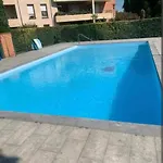 Joli T2, Jacuzzi, Lit Rond, Jardin, Parking Prive, Metro *